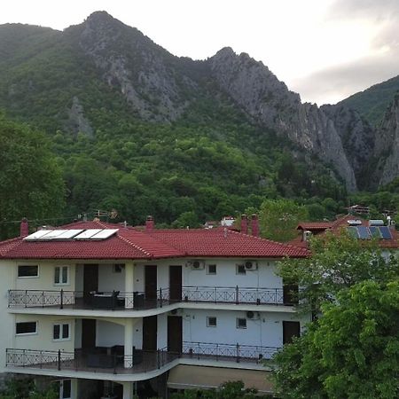 Enastron Hotel Káto Loutrákion المظهر الخارجي الصورة
