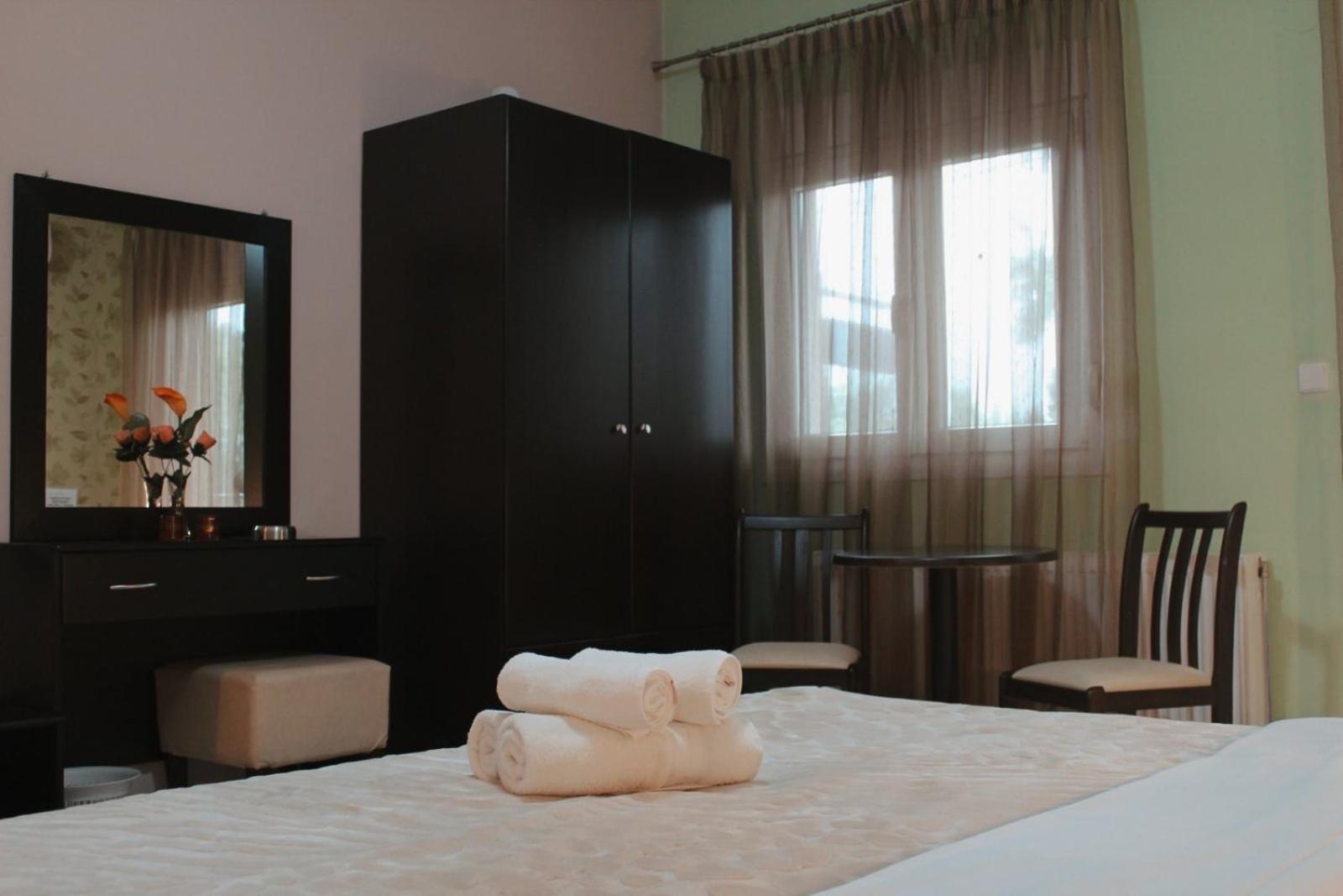 Enastron Hotel Káto Loutrákion المظهر الخارجي الصورة